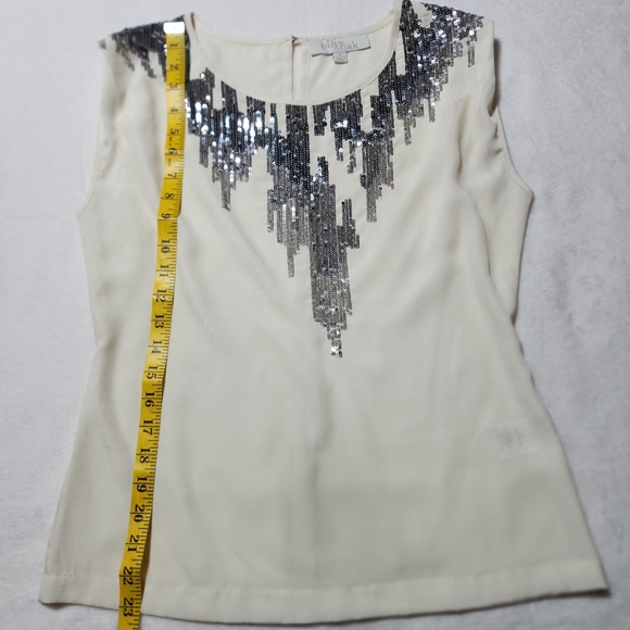 Olive and Oak Cream Color Sleeveless Dressy Top with Silver Sequins Size Small - Picture 8 of 11